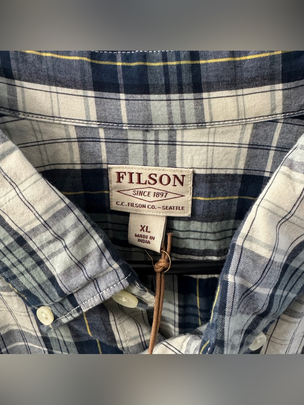 NWT Filson Button Down Shirt 👔 - Picture 5 of 7